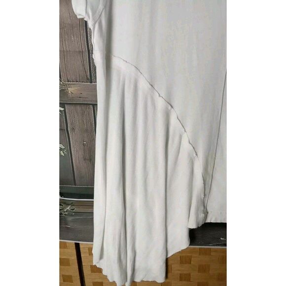 Free People Oversized White Blouse Size S/P Asymmetric 100% Cotton - Picture 8 of 12